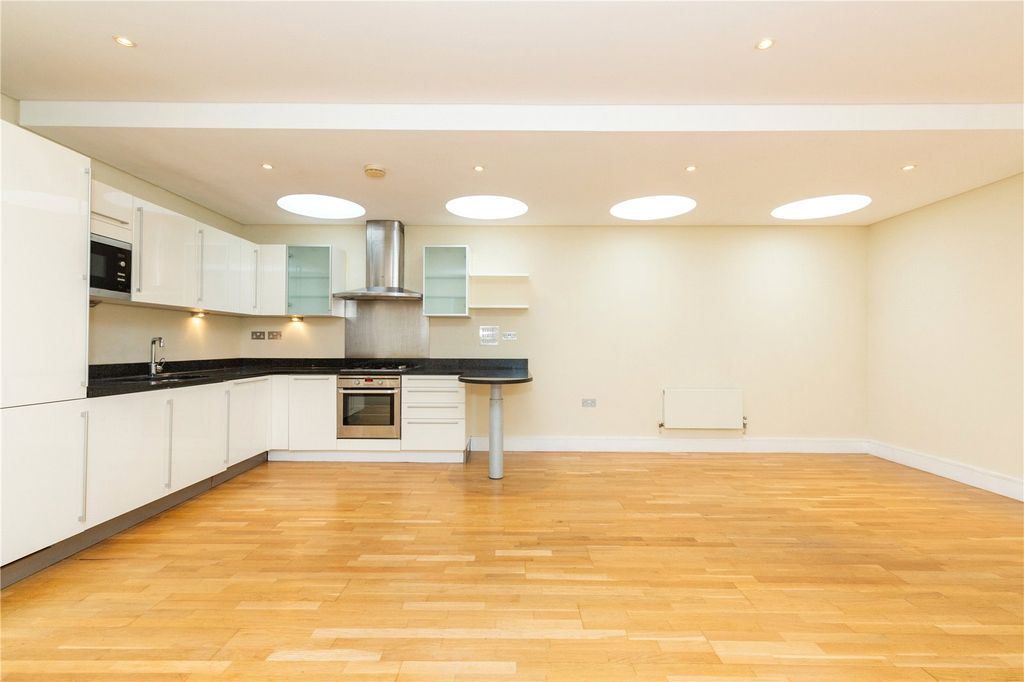 Property photo 3 of 15 Picture No. 09