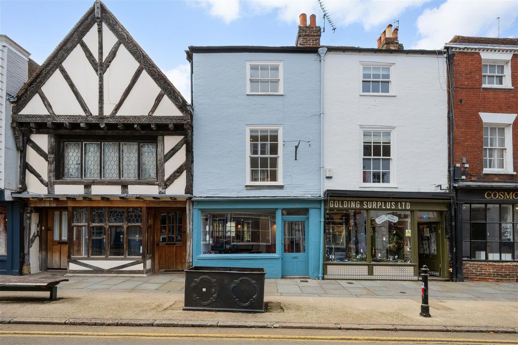 Property photo 1 of 18 Palace Street, Canterbury