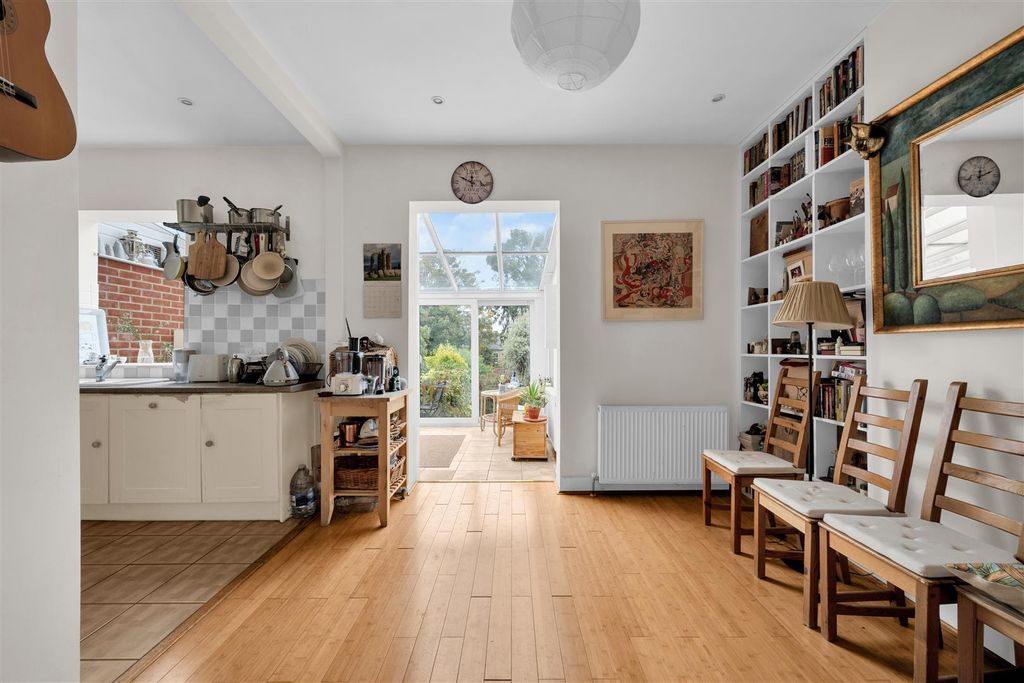 Property photo 3 of 17 Dining Room