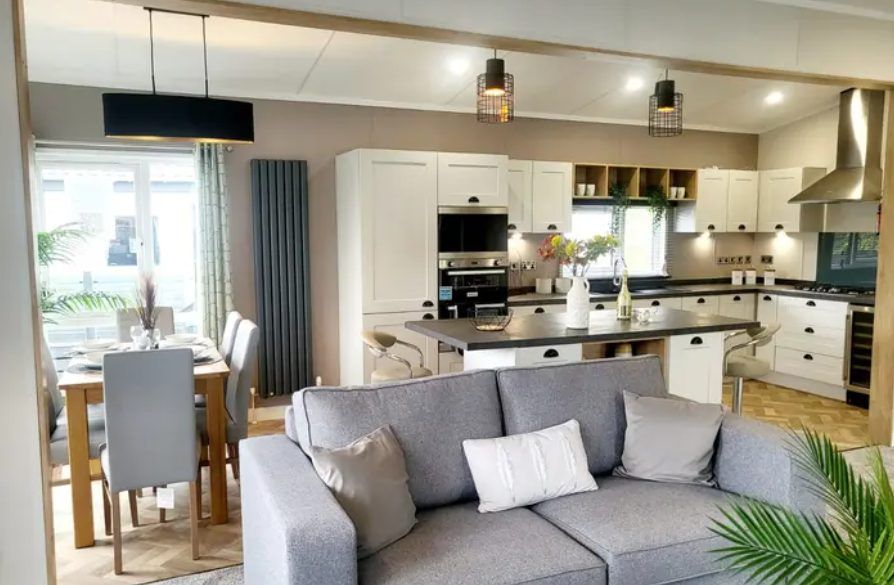 Property photo 1 of 31 11