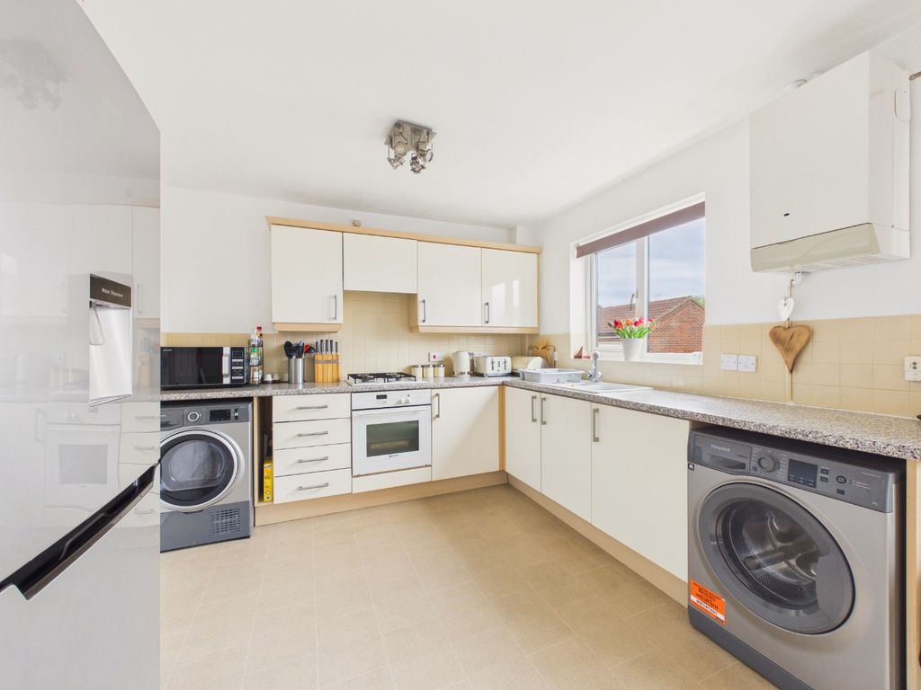 Property photo 3 of 13 4887277