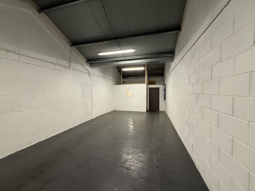 Property photo 2 of 3