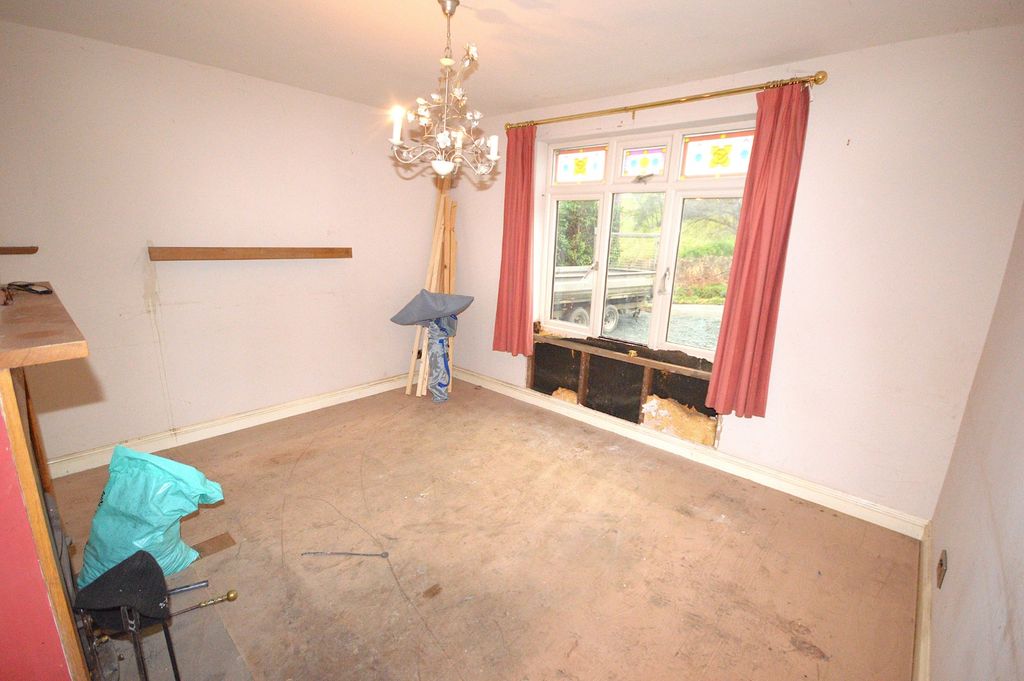 Property photo 2 of 18 Picture No. 01