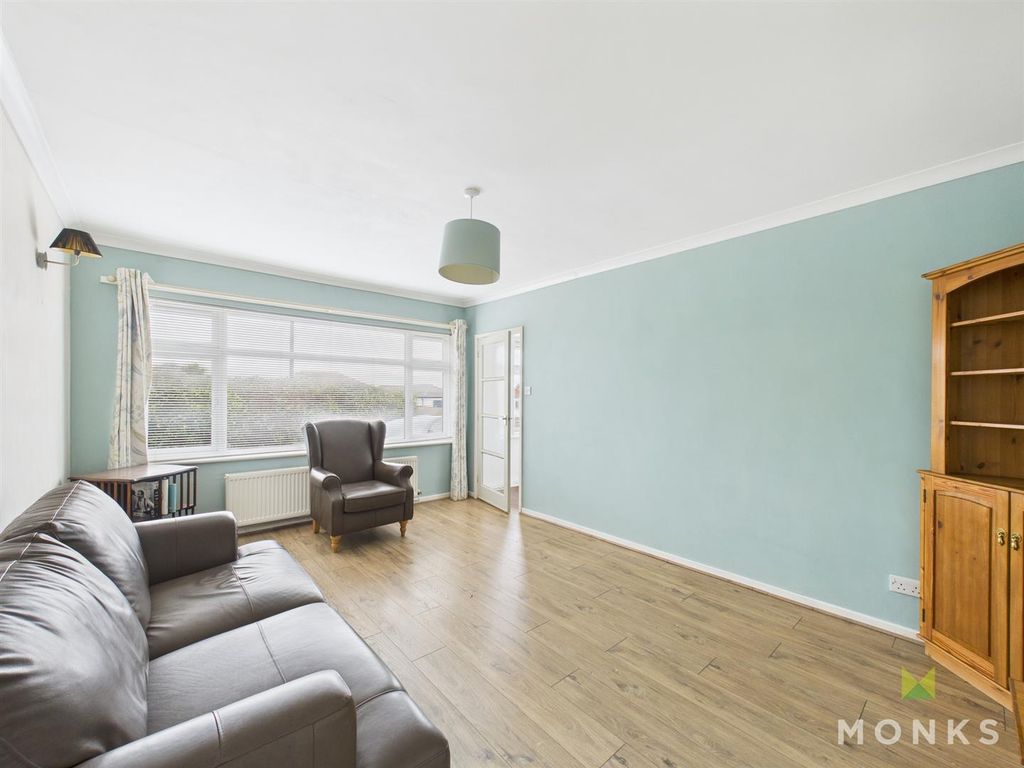 Property photo 2 of 14 Cam05160G0-Pr0069-Still010.Jpg