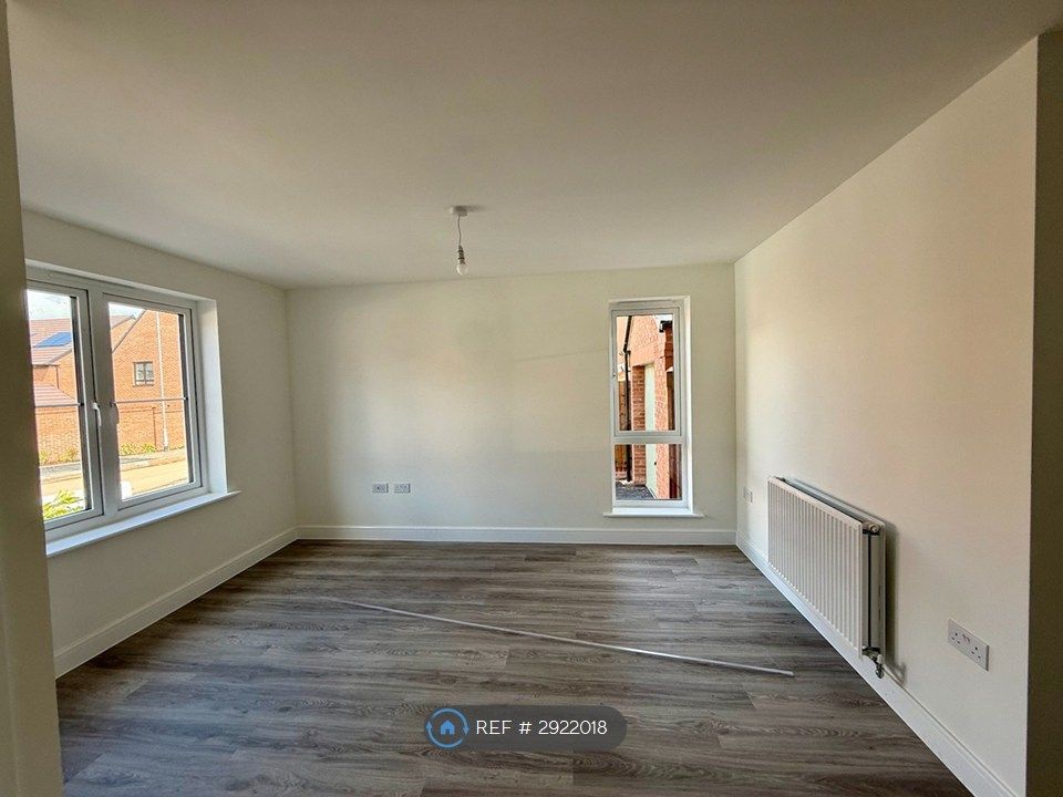 Property photo 1 of 13 Lounge Pic 1