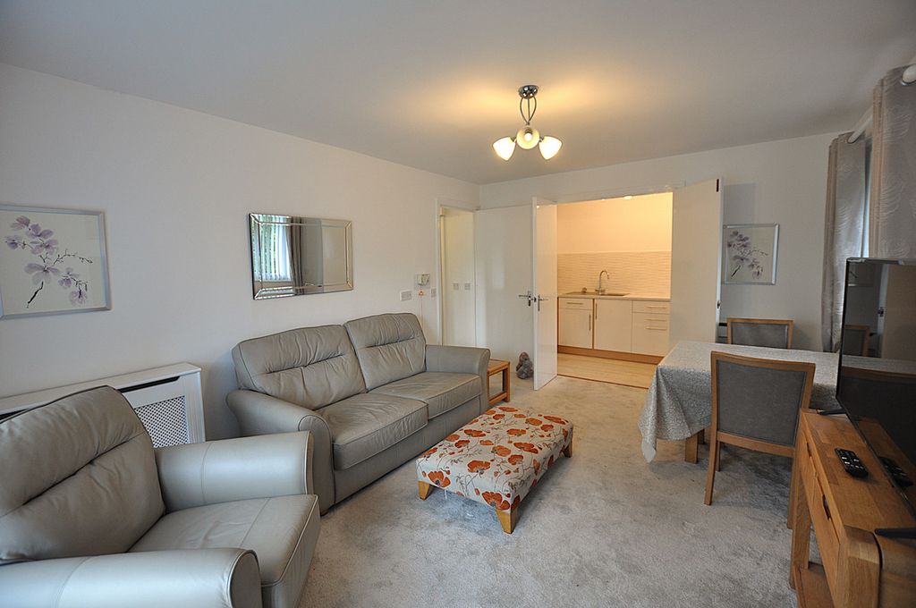 Property photo 3 of 15