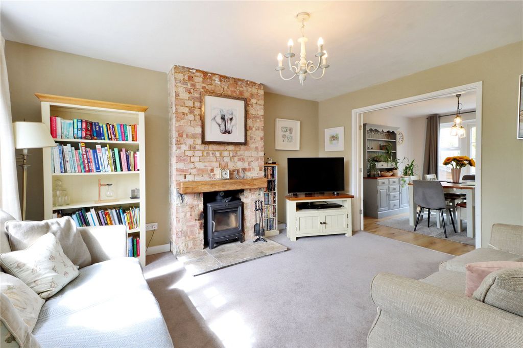 Property photo 2 of 13 Sitting Room