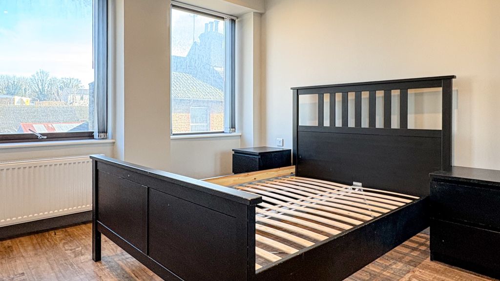 Property photo 3 of 16 Bedroom