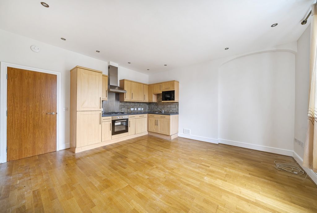 Property photo 2 of 7 1221760 (2)