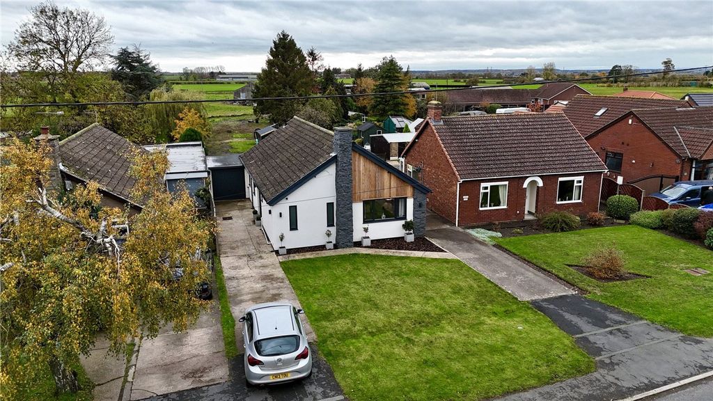 Property photo 1 of 28 Picture No. 01