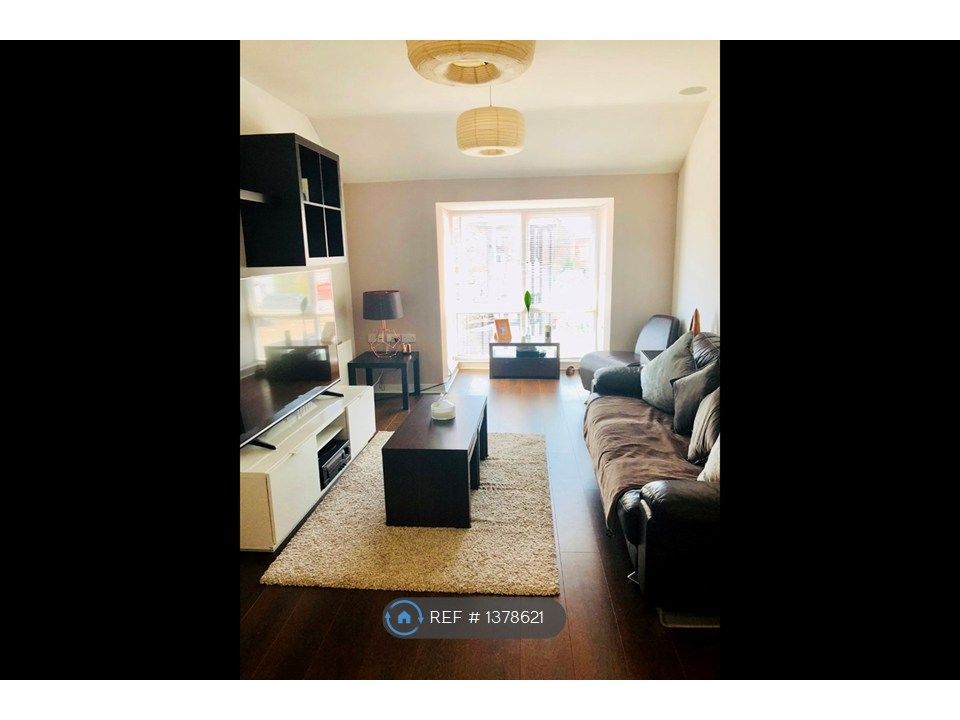 Property photo 3 of 6 Lounge Area And Bay Window