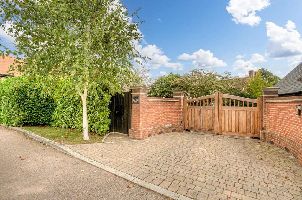 Property photo 3 of 33 Picture No. 46