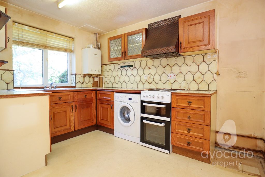 Property photo 2 of 12 5363827