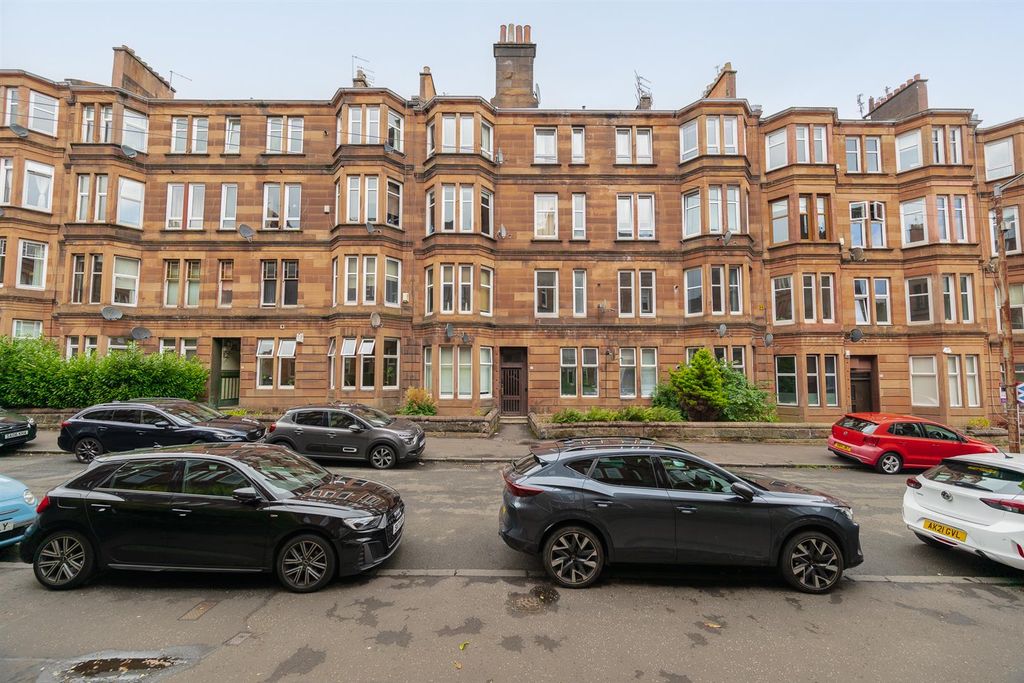 Property photo 1 of 14 Ali Watt Photographer Roslea Properties Strathyre
