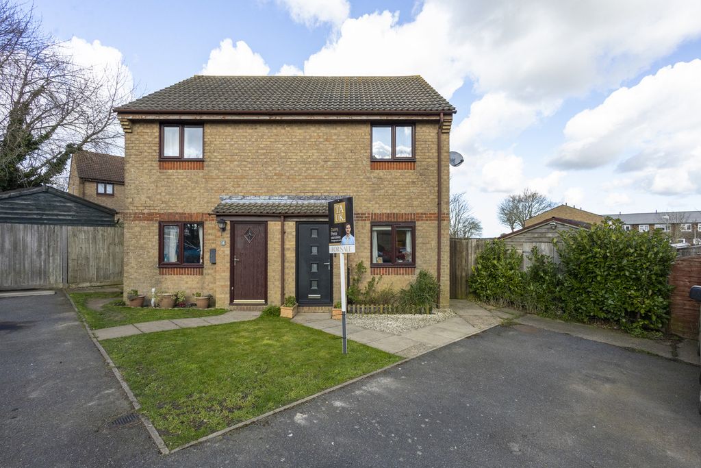 Property photo 2 of 13