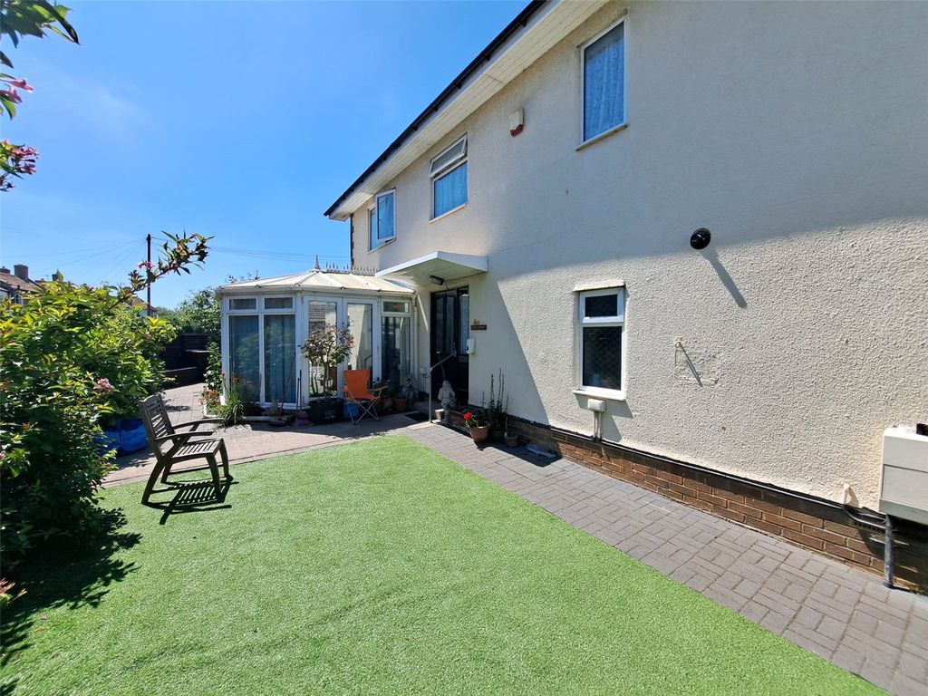 Property photo 3 of 30 Picture No. 28