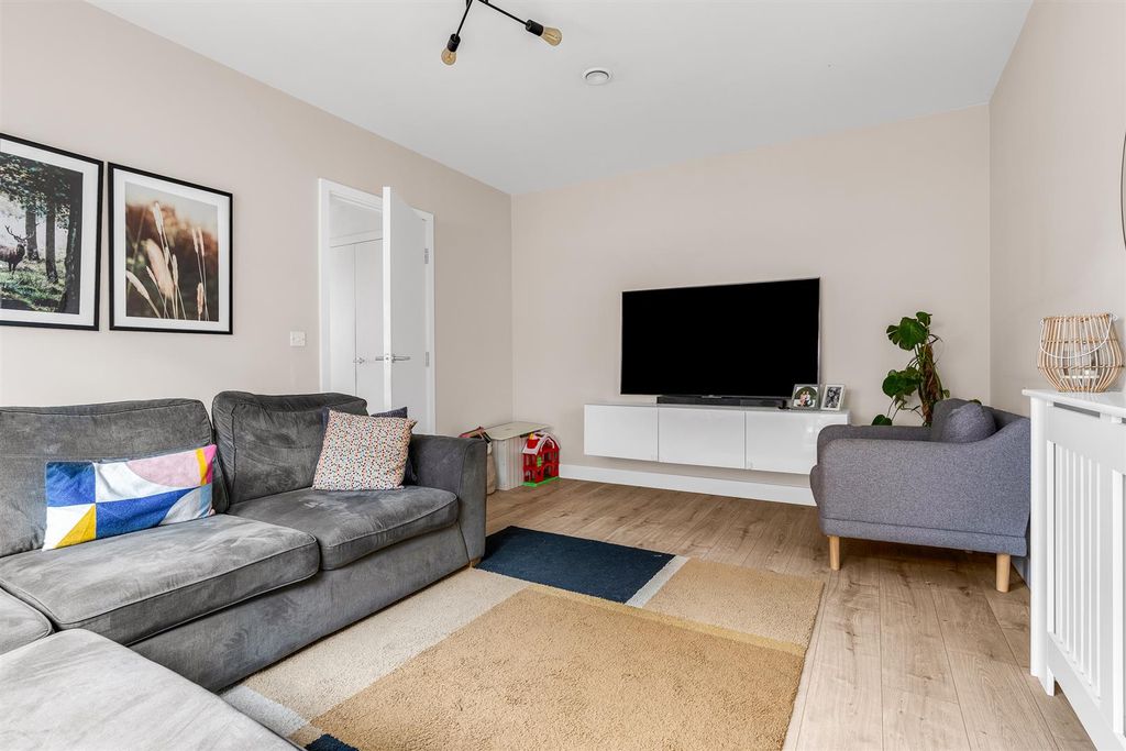 Property photo 2 of 26 Internal-11.Jpg