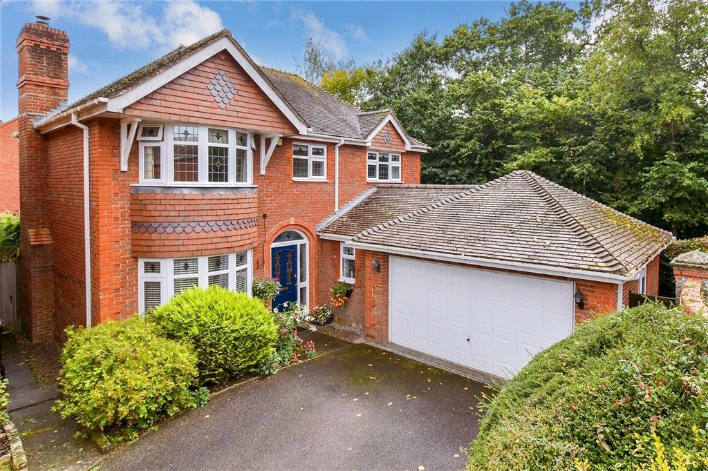 Property photo 3 of 14 External (Web)