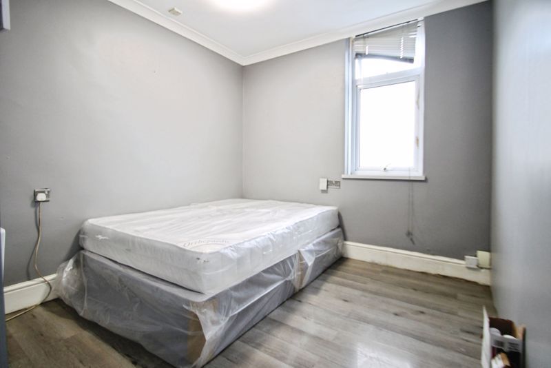 Property photo 3 of 9 Photo 9