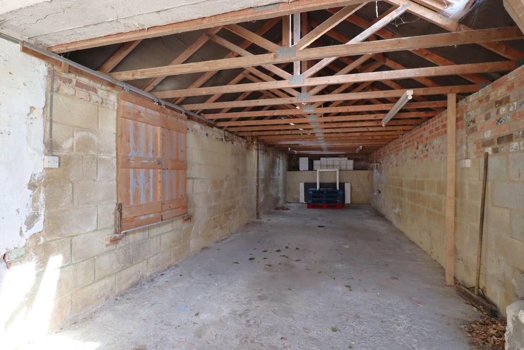 Additional image 20 of 3 bed town house for saleKingsbury Street, Marlborough SN8