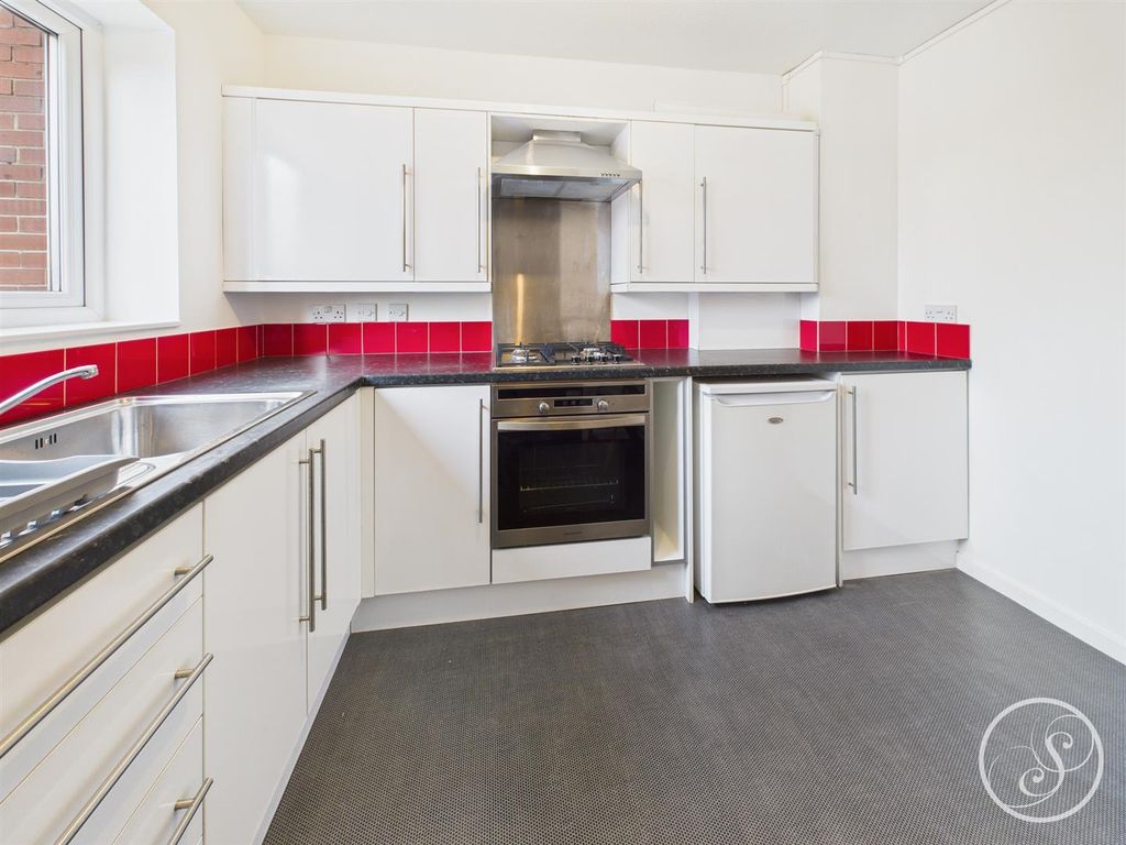 Property photo 3 of 9 Cam02071G0-Pr0795-Still003.Jpg