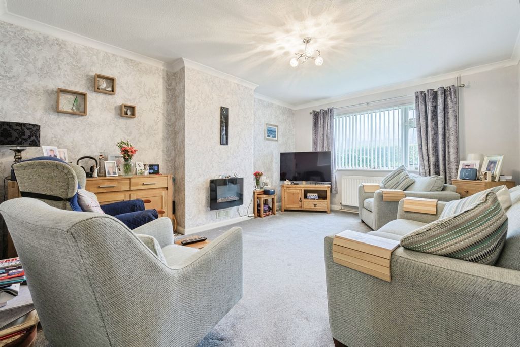 Property photo 2 of 18 Pbox-Img.Jpg