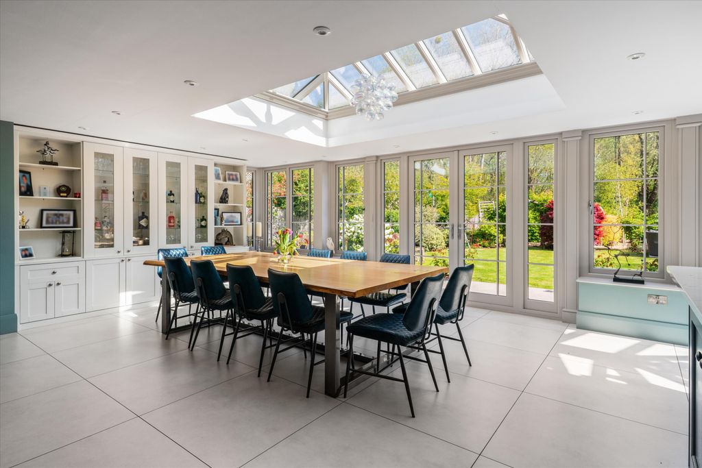 Property photo 3 of 30 Image