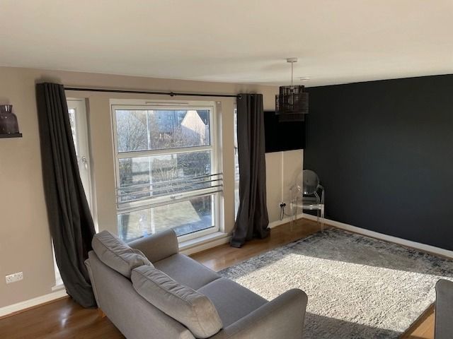 Property photo 2 of 12 Photo 2