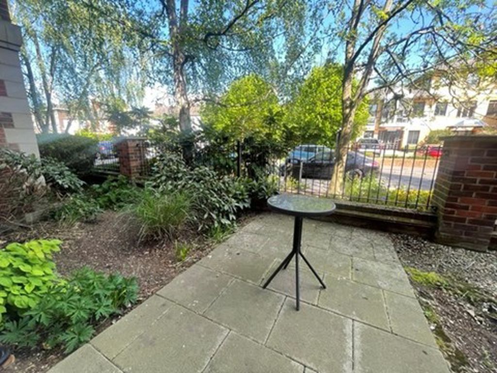 Property photo 2 of 10 Photo 11