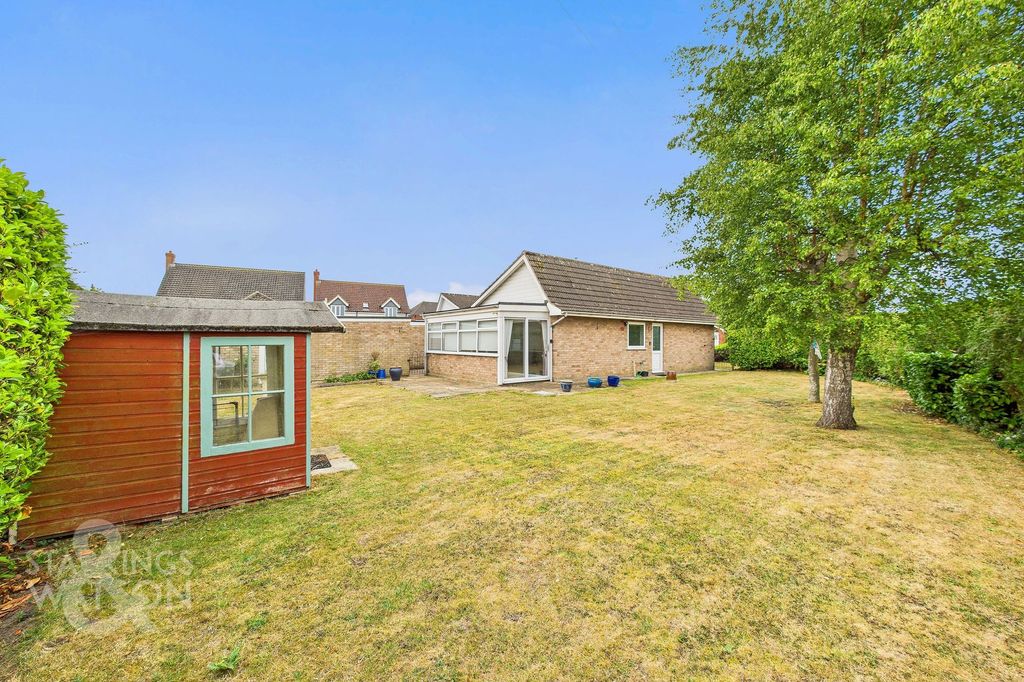 Property photo 2 of 22
