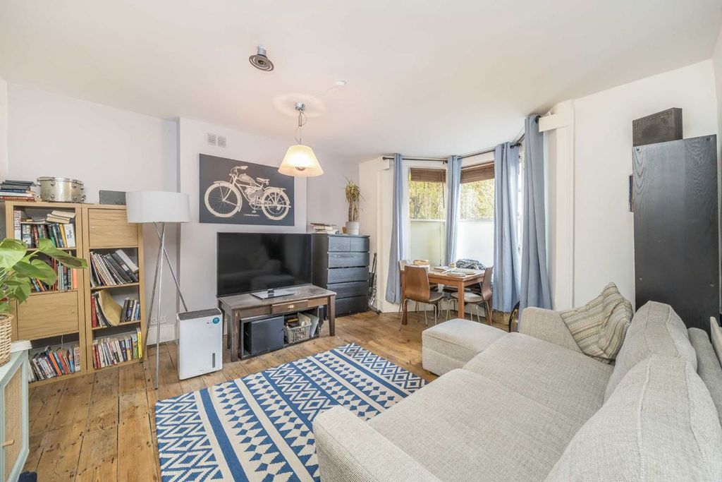 Property photo 2 of 5