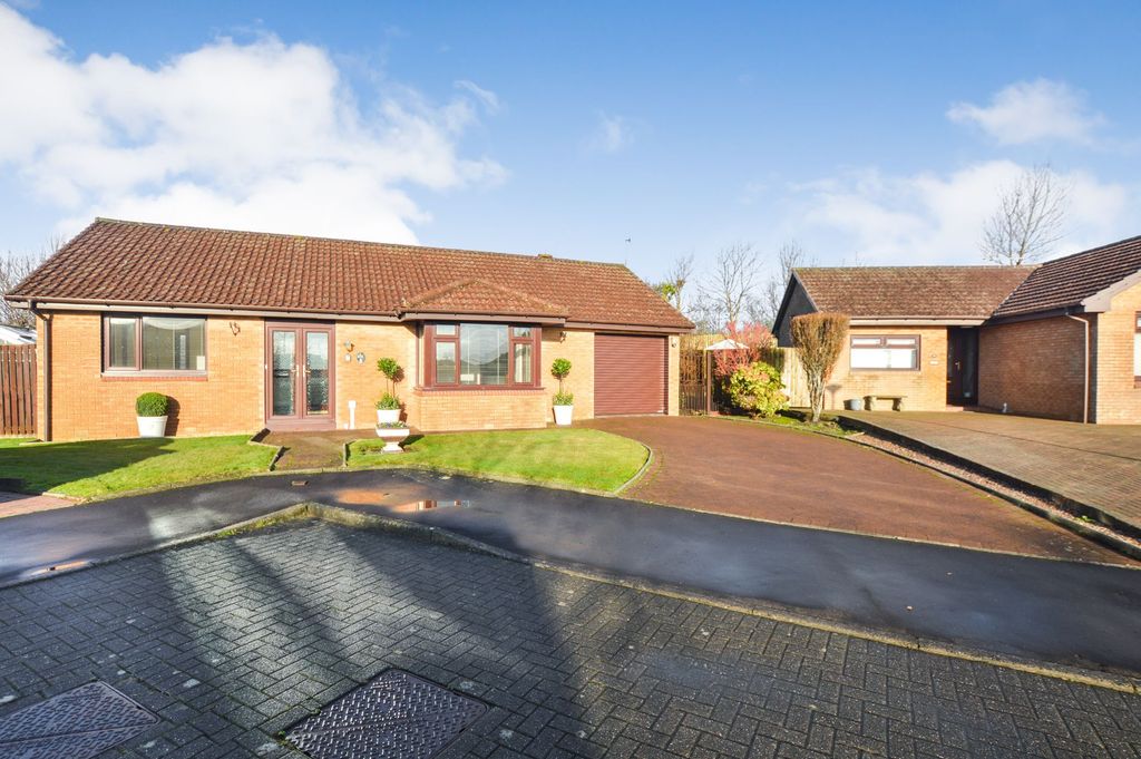 Property photo 2 of 22