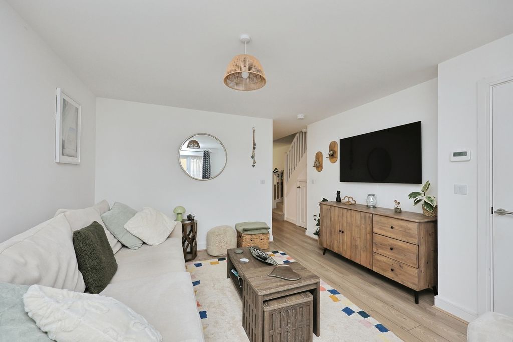 Property photo 3 of 14 Pbox-Img.Jpg
