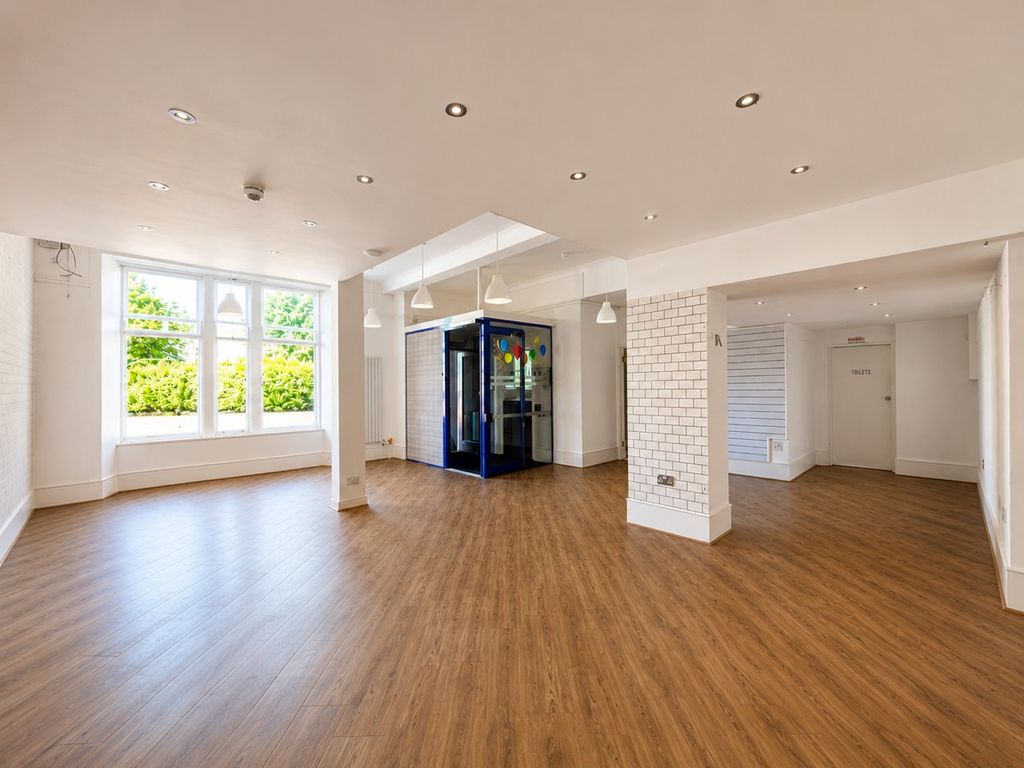 Property photo 3 of 28