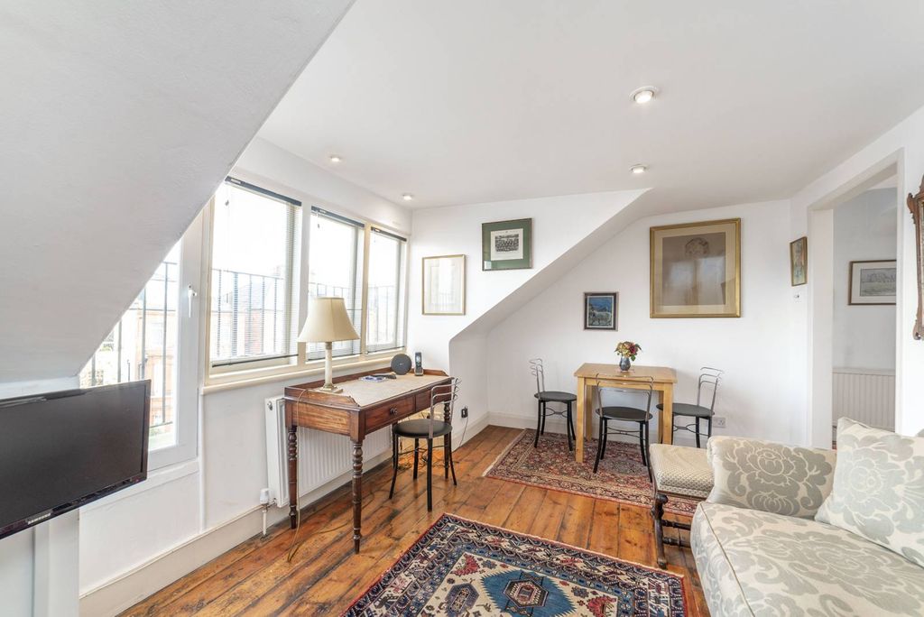 Property photo 3 of 7