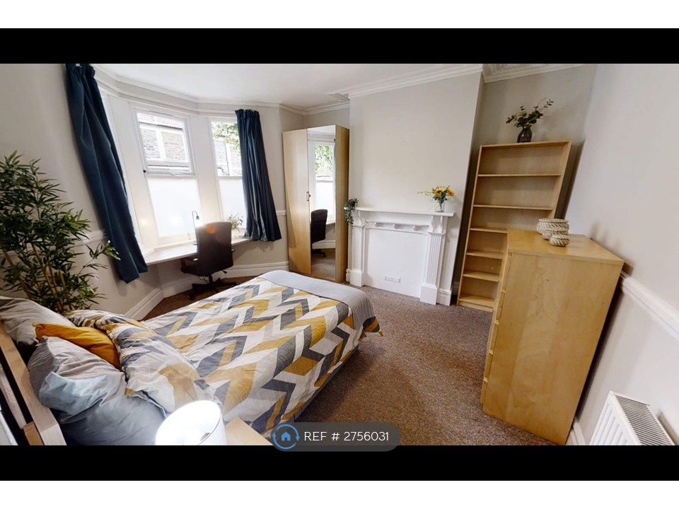 Property photo 1 of 11 Room 1