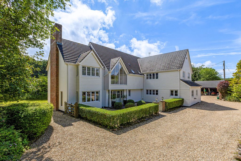 Property photo 1 of 15 Frontage