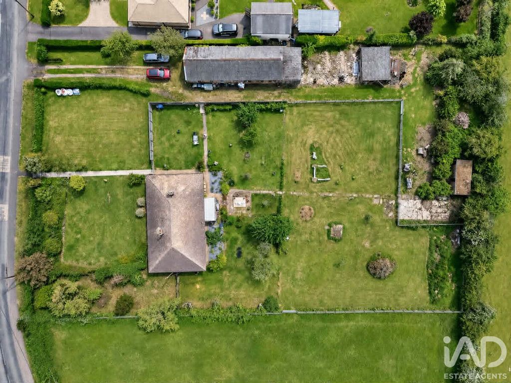 Property photo 2 of 38