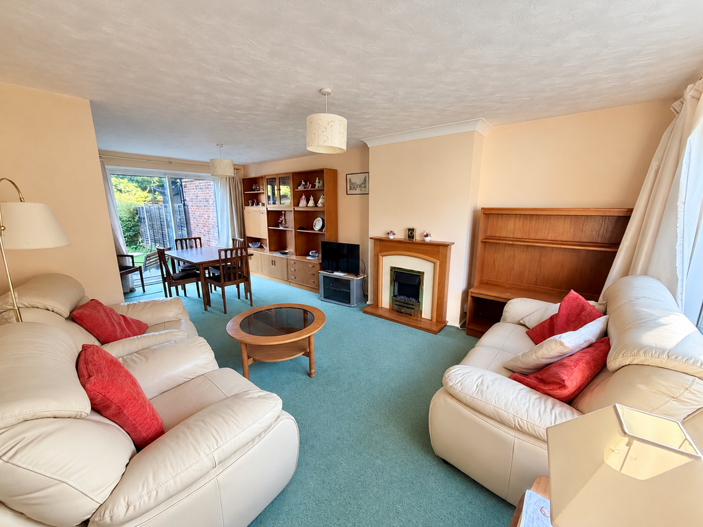 Property photo 2 of 11 25A88C86-7103-4F19-Ad17-Cac5C2C77092