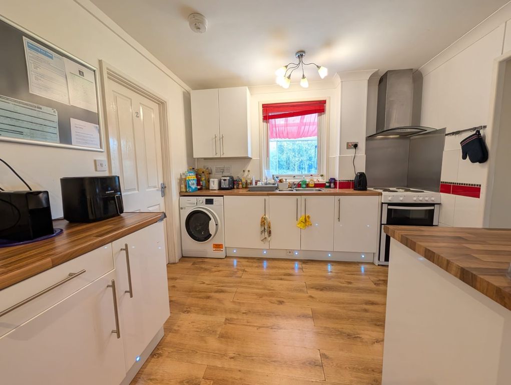 Property photo 2 of 15 Image