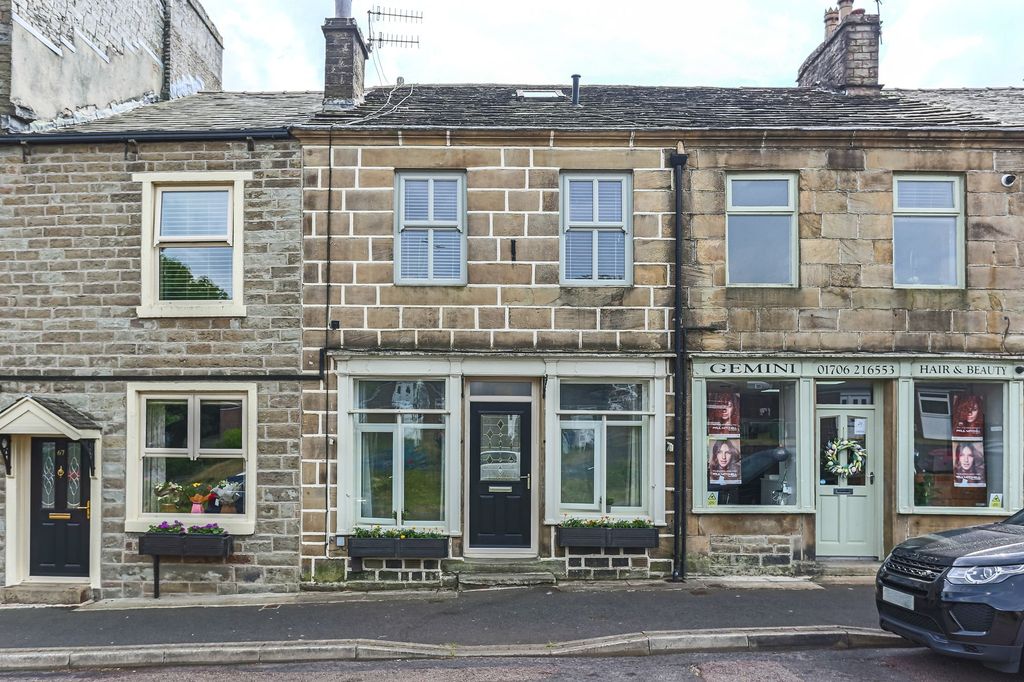 Property photo 1 of 25