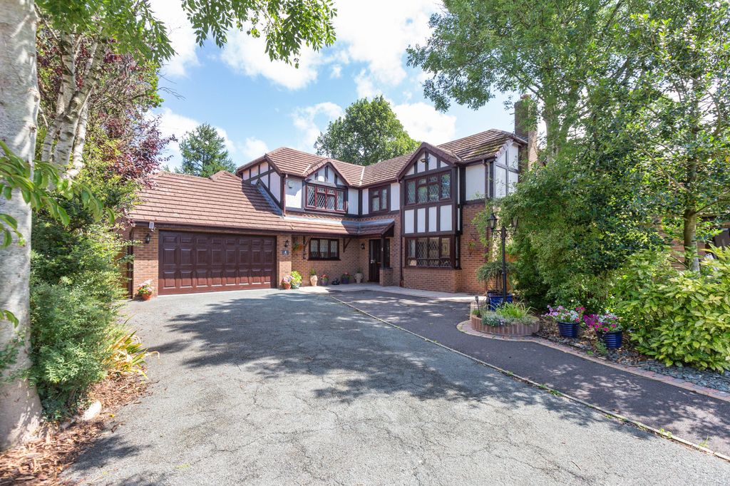 Property photo 1 of 46