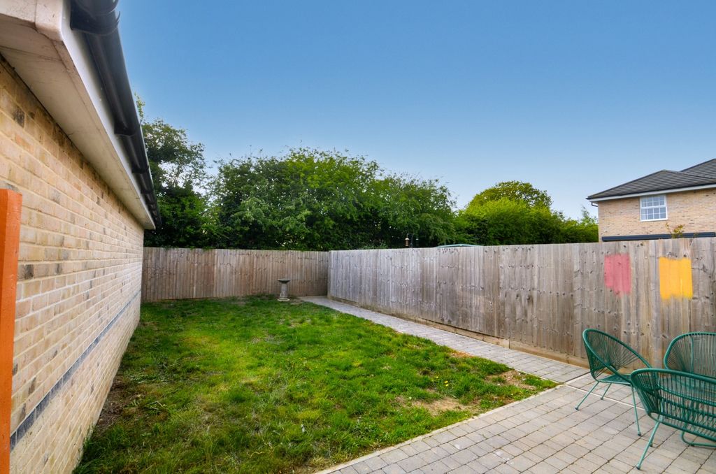 Property photo 3 of 14