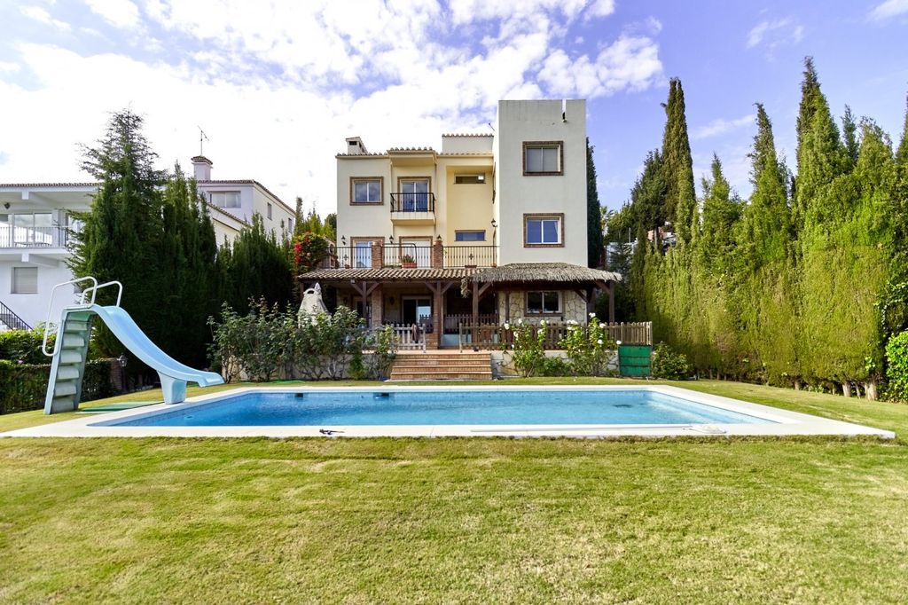 Property photo 1 of 52