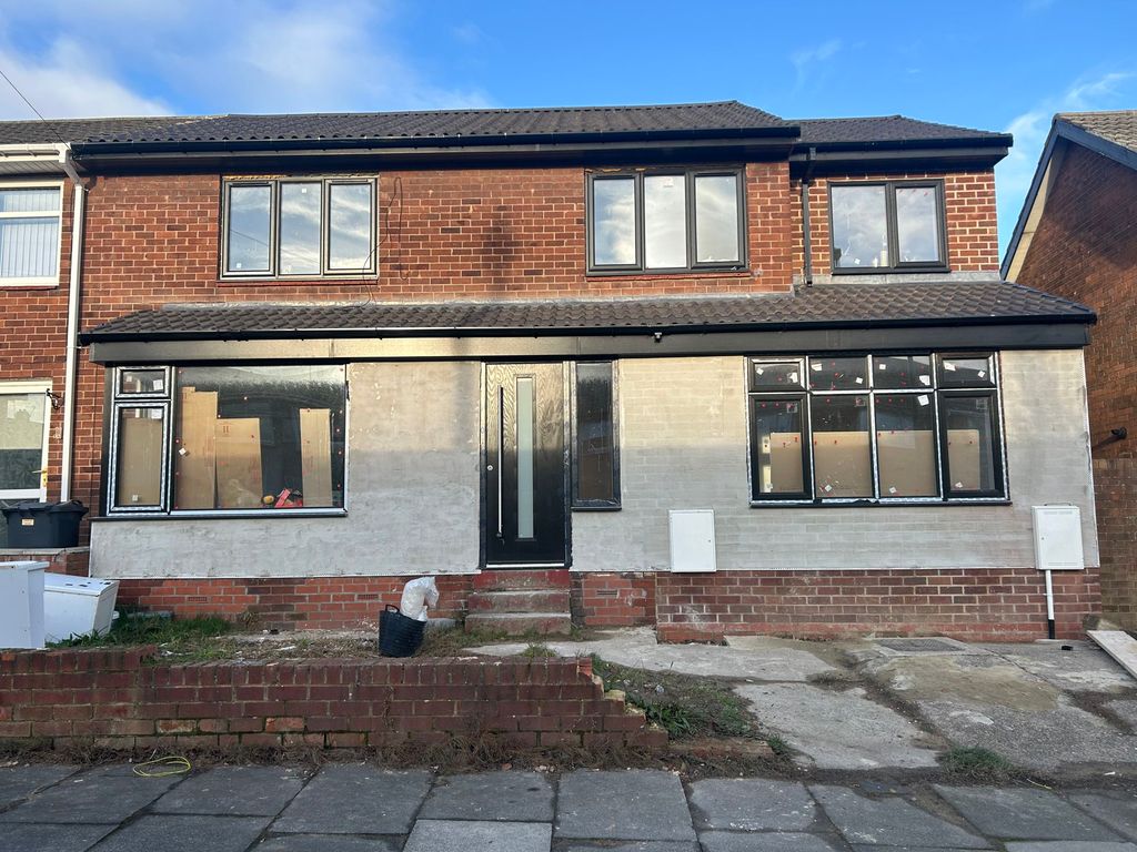 Property photo 1 of 1