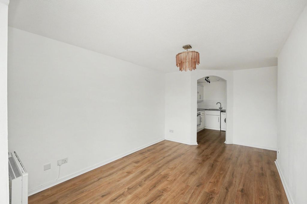 Property photo 2 of 18 Living Room