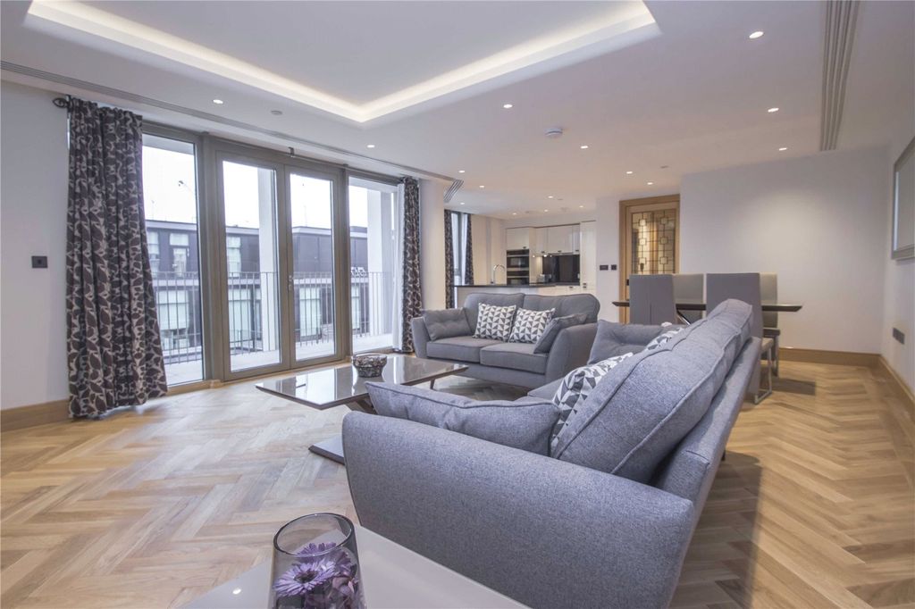 Property photo 1 of 11 Reception Room