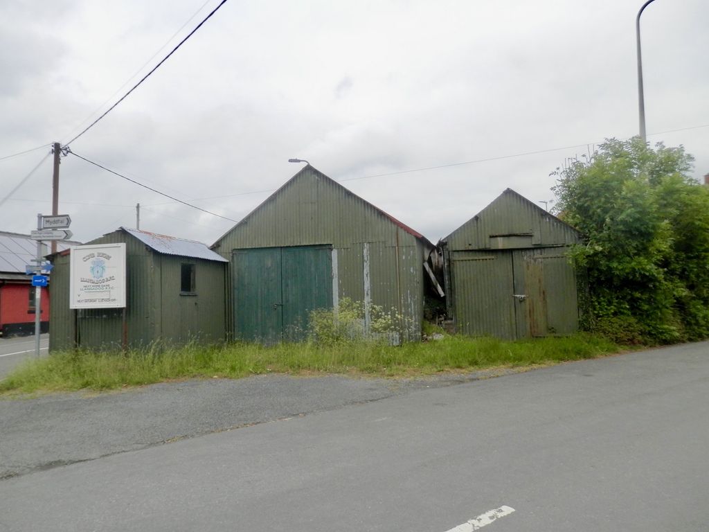 Property photo 2 of 5 Not Specified