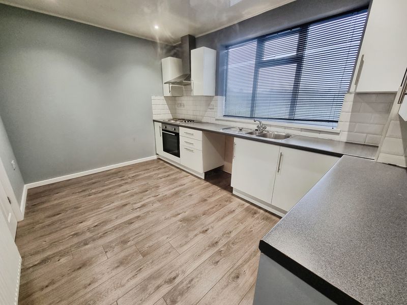 Property photo 2 of 9 Photo 6