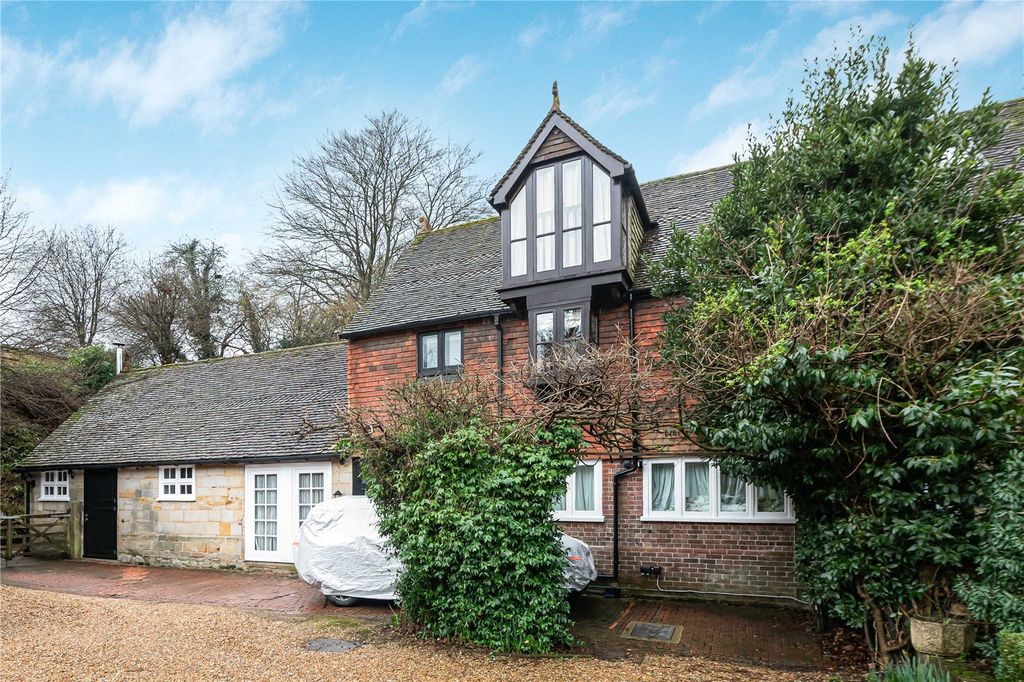 Property photo 2 of 22 Stable Cottage